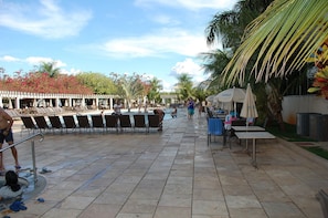 Basic Studio Suite, 1 Bedroom, Courtyard View | Outdoor dining - Apartment Lacqua DiRoma IV - JC Temporada (Caldas Novas)