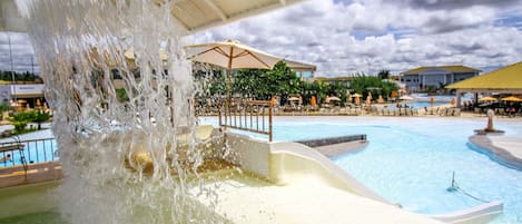 14 piscinas al aire libre