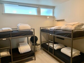 Free WiFi, bed sheets