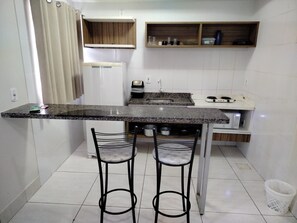 Basic Apartment | Private kitchen
