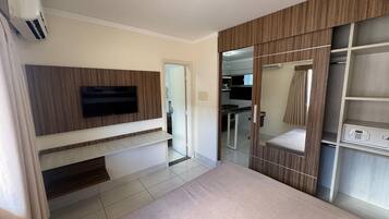 Căn hộ cơ bản | 1 phòng ngủ, minibar, két bảo mật tại phòng, màn/rèm cản sáng