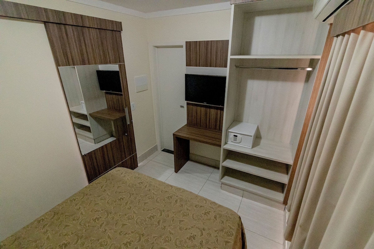 Basic Apartment | 1 bedroom, minibar, in-room safe, blackout drapes