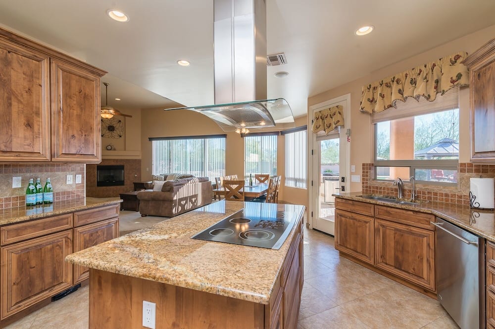 Casa Vista 4 Bedroom Home by RedAwning - Anthem, AZ