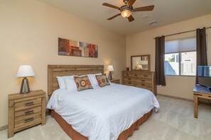 Hus, 4 soverom | 4 soverom, strykejern/-brett, wi-fi (inkludert) og sengetøy