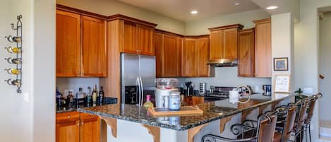 Villa, 2 Bedrooms | Private kitchen | Fridge, microwave, oven, dishwasher