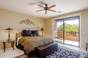 Room - Agave 2 Bedroom Townhouse by RedAwning (Scottsdale)