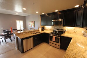 Villa, 3 Bedrooms | Private kitchen
