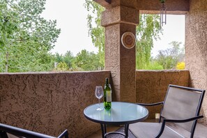 Appart'hôtel, 2 chambres | Balcon