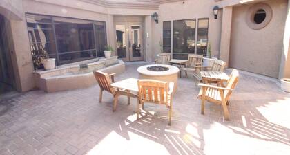 Signature 2 Bedroom Condo by RedAwning