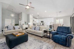 Maison, 3 chambres | Coin séjour | TV connectée, lecteur de DVD