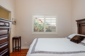 House, 4 Bedrooms | 4 bedrooms, iron/ironing board, free WiFi