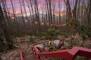 Property grounds - Hot Tub - Screen Porch - Rockers - Fire Pit - Cozy - Clean - Fast Wi-Fi - 5 Star (Maggie Valley)