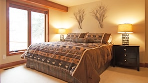 3 bedrooms, memory-foam beds, desk, iron/ironing board