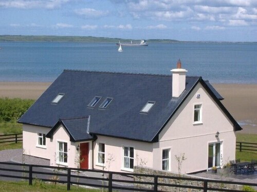 Stunning Beachfront Cottage  Ballybunion