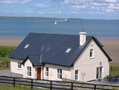 Stunning Beachfront Cottage  Ballybunion