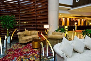 Lobby sitting area - Huangshan Xuanyuan International Hotel (Huangshan)