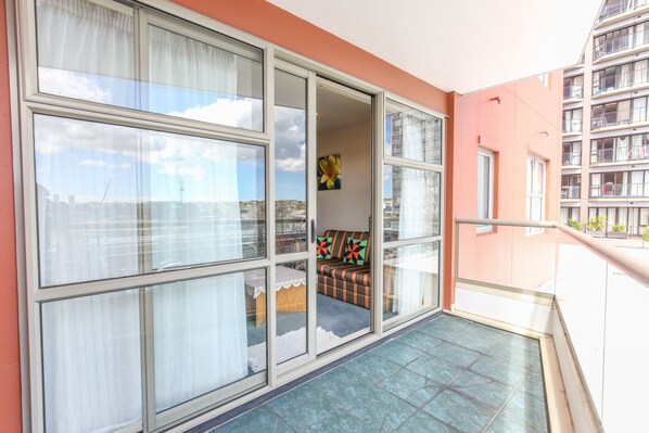 Apartemen, 2 kamar tidur, pemandangan kota | Balkon