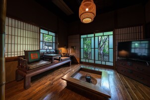 傳統客房, 私人浴室, 附屬建築 (Superior, Open Air Bath (Shunrinan)) | 書桌、免費無線上網、床單