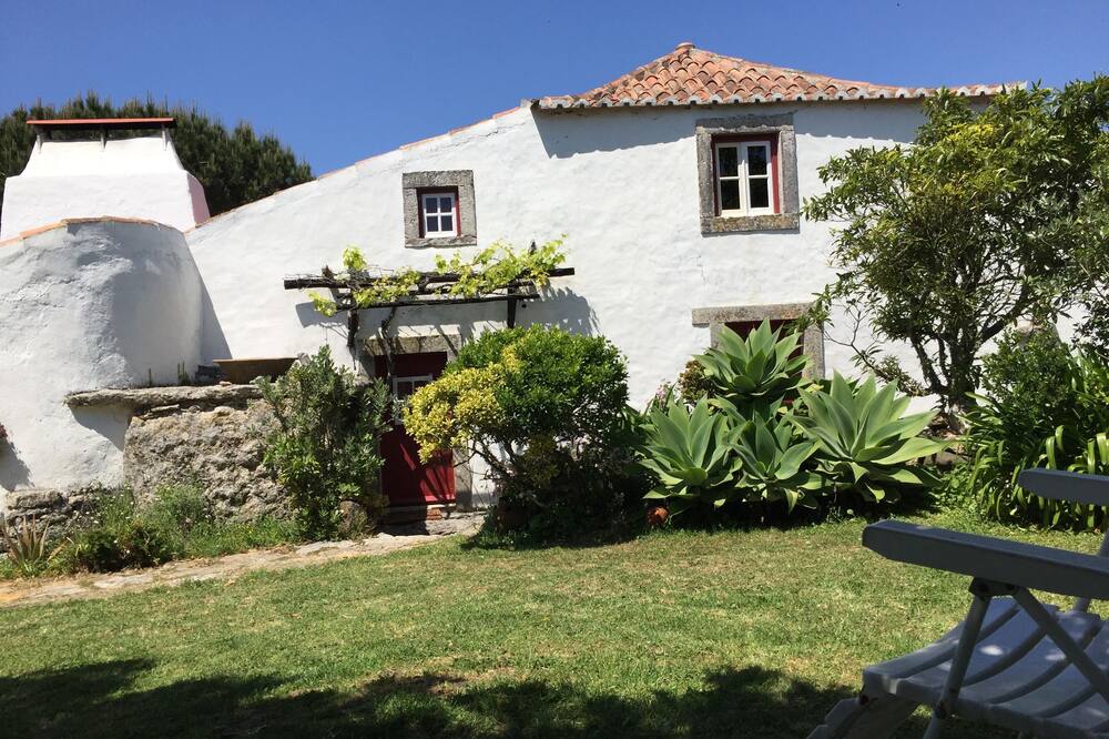 Old Cottage at the Atlantic coast near Sintra and Lisbon