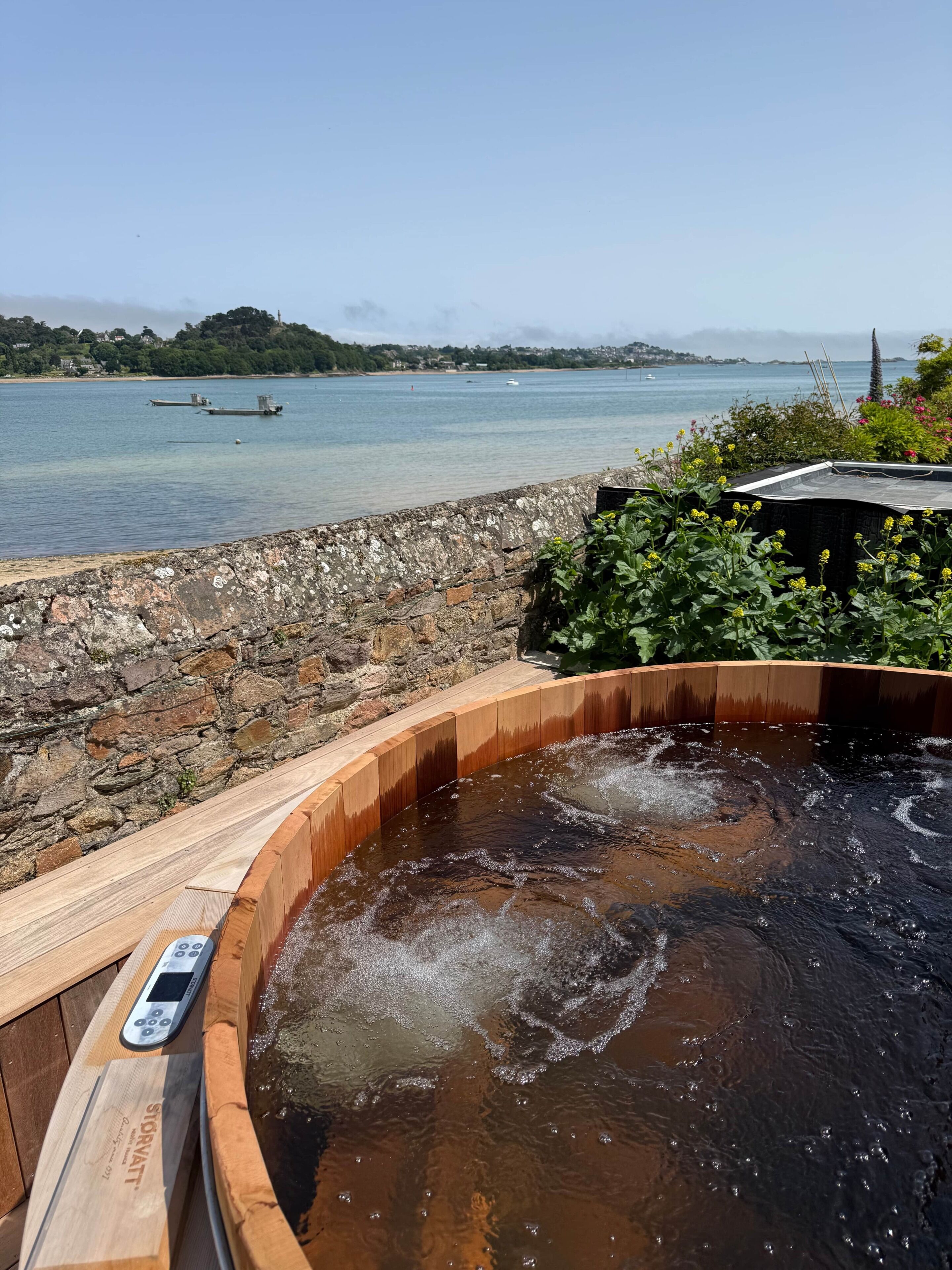 Bain à remous extérieur