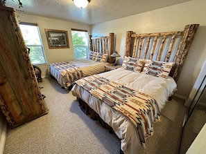3 bedrooms, iron/ironing board, free WiFi, bed sheets