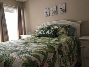 Iron/ironing board, free WiFi, bed sheets