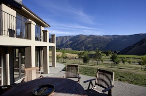 Terrace/patio - Gibbston House (Gibbston)
