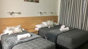 Suite, 1 habitación (Sleeps 4) | 1 dormitorio, decoración individual, cunas gratuitas y wifi gratis