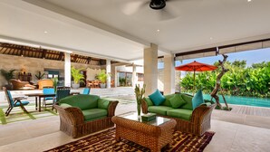 Vila, 4 quartos | Sala de estar