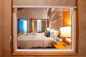 Fern Club Room | In-room safe, desk, soundproofing, iron/ironing board - The Fern Surya Resort Dharampur, Kasauli Hills, Series by Marriott (Kasauli)