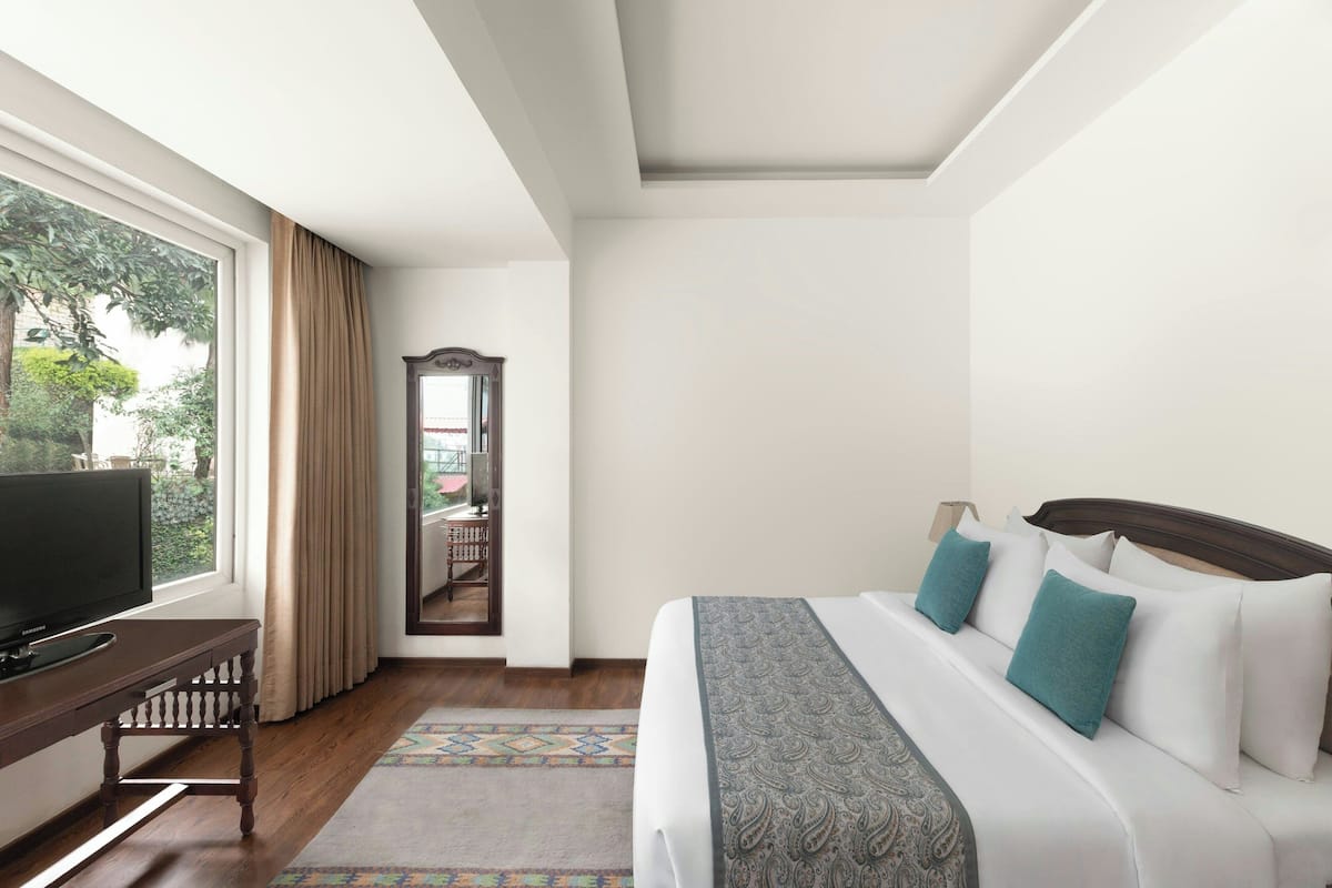 Habitación, 1 cama de matrimonio grande (View) | Caja fuerte, escritorio, sistema de insonorización