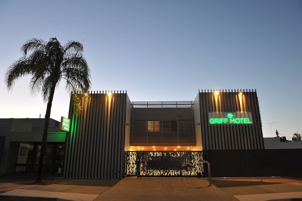 The Griff Motel by null