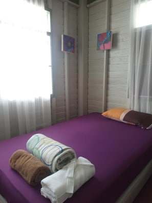 Rollaway beds, free WiFi, bed sheets - Baanklangsoi (Prachuap Khiri Khan)