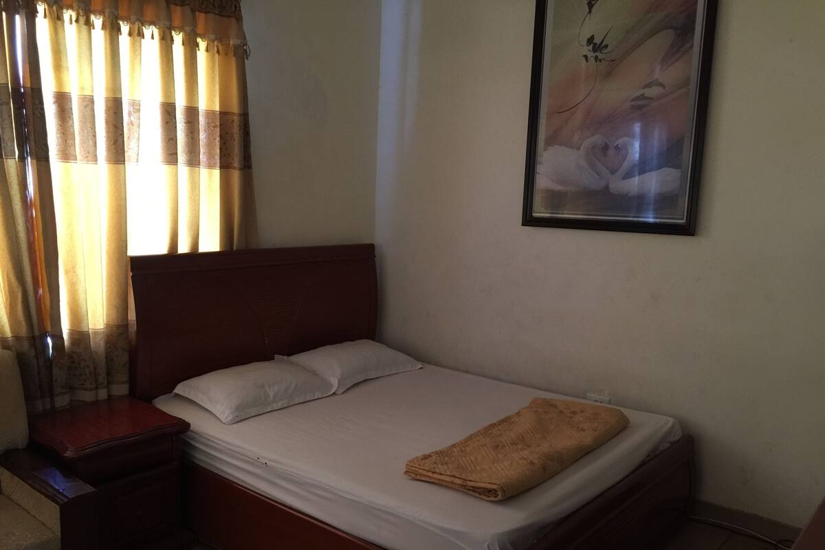 Single Room | Minibar, desk, free WiFi