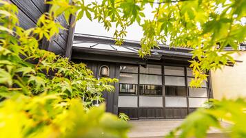 Private Vacation Home (CHIGUSA) | Down duvets, in-room safe, individually decorated