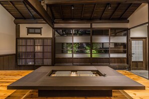 Private Vacation Home (RINDOH) | Down duvets, in-room safe, individually decorated - Nihon Iro (Shizuoka)