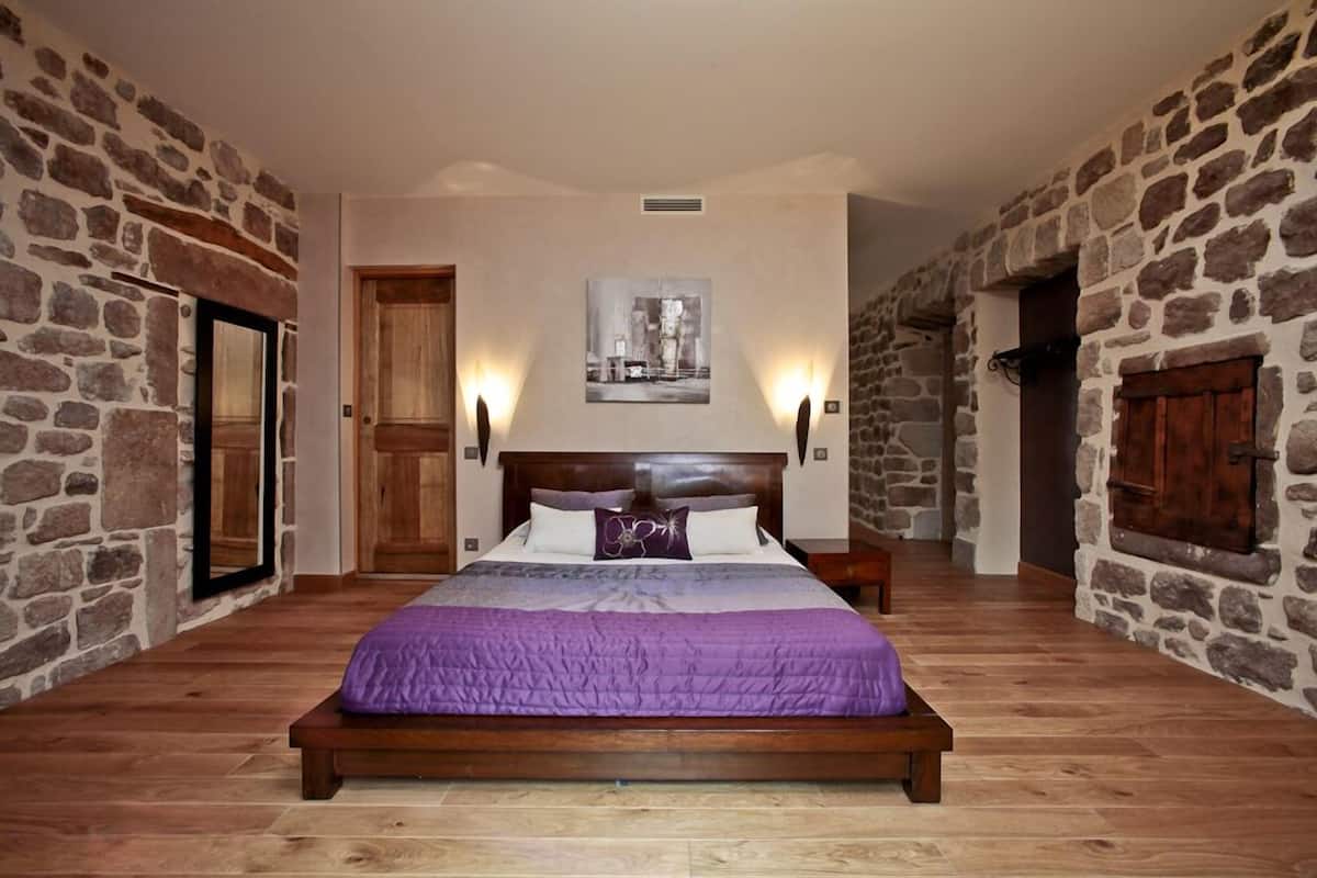 Superior Suite (Chataigne)