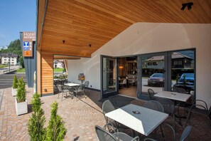 Bar (on property) - Hotel Santoni (Ossana)
