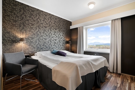 Standard Double or Twin Room | Desk, blackout drapes, iron/ironing board, free WiFi