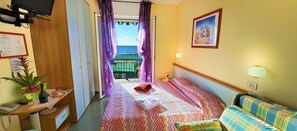 4 人部屋 | セーフティボックス (室内)、WiFi (無料)、車椅子でアクセスできる設備