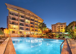 Front of property - Temple Miletos Spa Hotel (Didim)