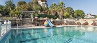 Temple Beach Hotel