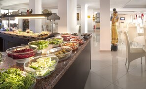 Breakfast, lunch, dinner served; local and international cuisine 