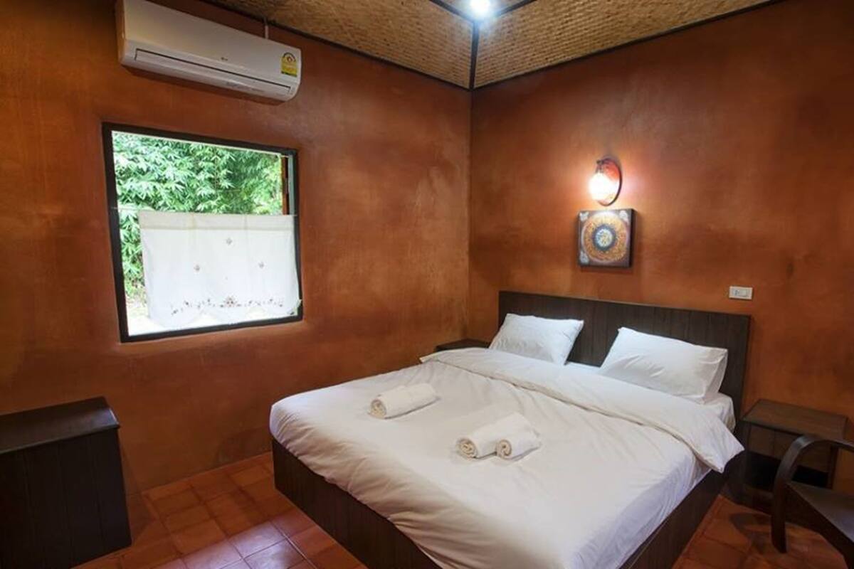 Standard Double Room | Desk, rollaway beds, free WiFi