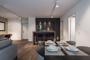 Comfort Apartment, Terrace | Living area | Flat-screen TV - Résidence Hôtelière La Paudèze Lausanne (Paudex)