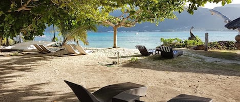 Aan het strand, roeien