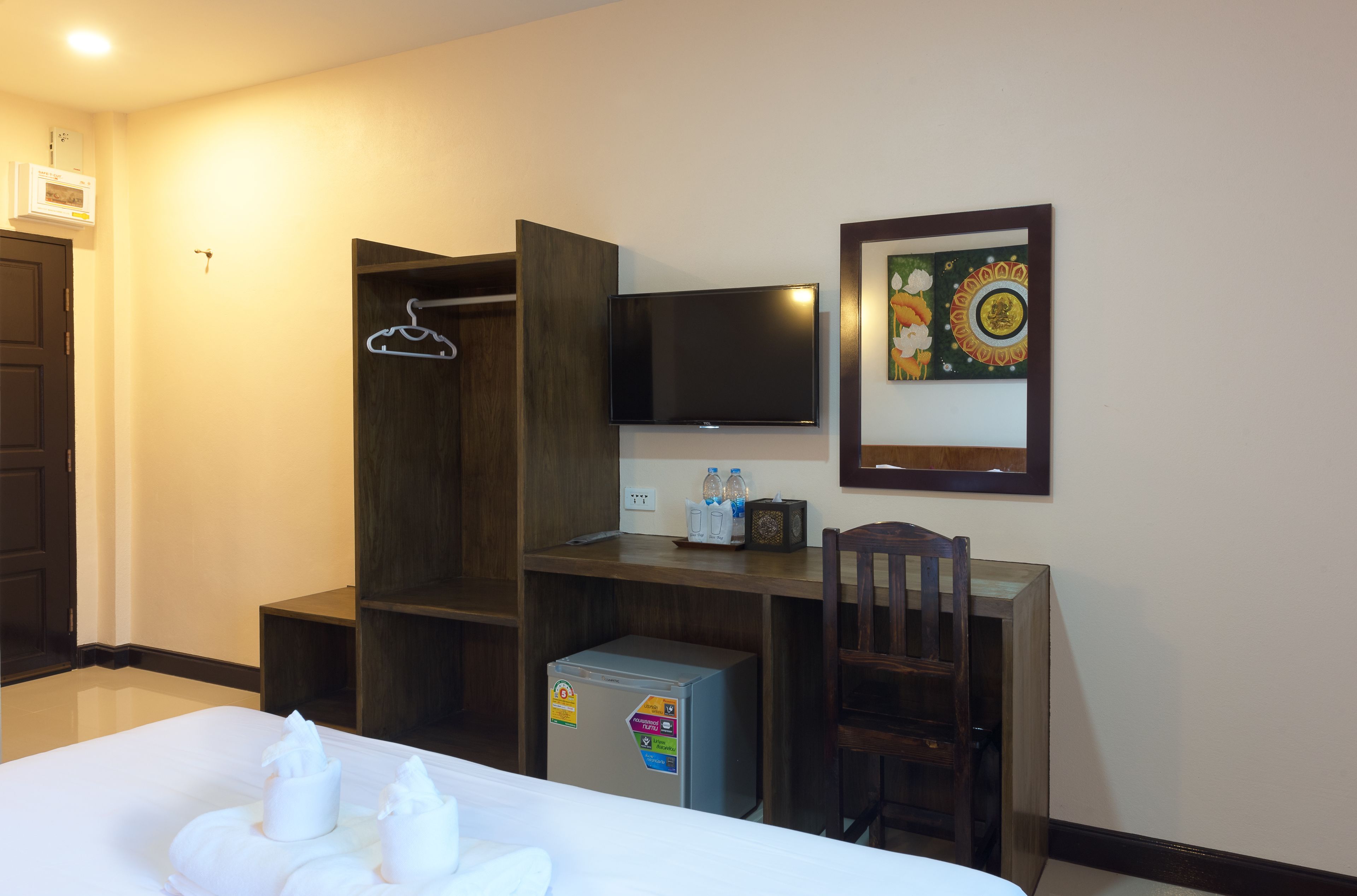 double room  | room amenity