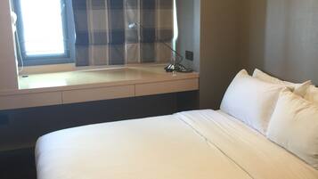 Appartement Deluxe, 2 chambres, vue sur le jardin | Minibar, bureau, rideaux dâobscurcissement, accĂšs au Wi-Fi (inclus)