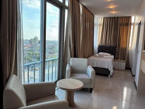 Ropa de cama de alta calidad y wifi gratis 