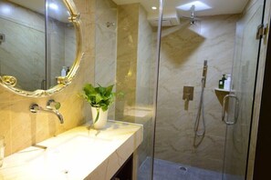 Bathroom - Mint Appart International Hotel (Shenzhen Convention and Exhibition Center) (Shenzhen)